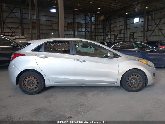 Продажа на аукционе авто 2014 Hyundai Elantra Gt Gl, vin: KMHD25LH3EU210615, номер лота: 12668537