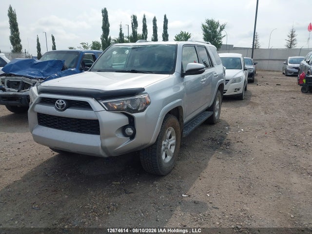 Toyota 4RUNNER SR5 2017 JTEBU5JR3H5460741 Image 2