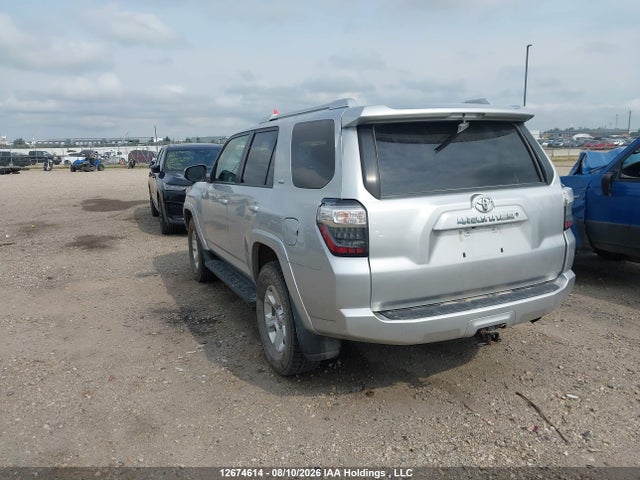 Toyota 4RUNNER SR5 2017 JTEBU5JR3H5460741 Image 3
