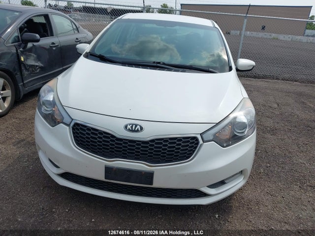 KNAFX4A61F5317990 KIA FORTE LX