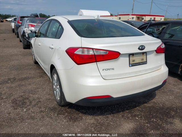 KNAFX4A61F5317990 KIA FORTE LX