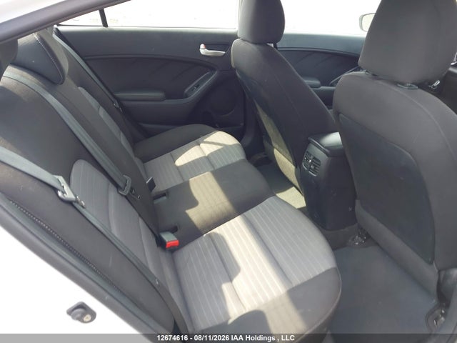KNAFX4A61F5317990 KIA FORTE LX