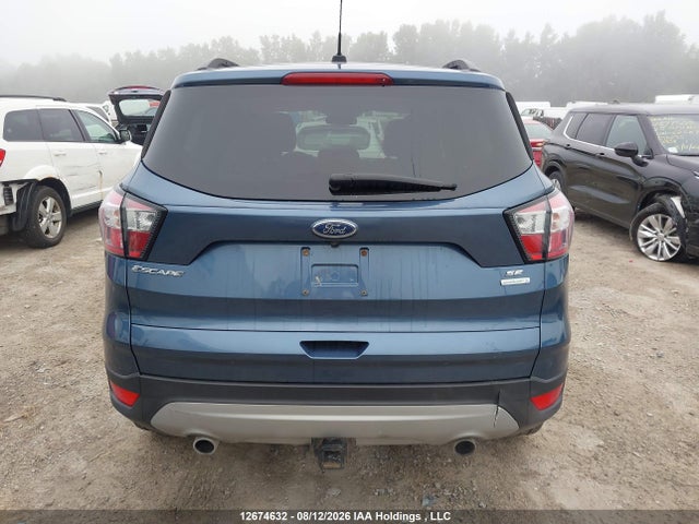 Продажа на аукционе авто 2018 Ford Escape, vin: 1FMCU0GD1JUC39329, номер лота: 12674632