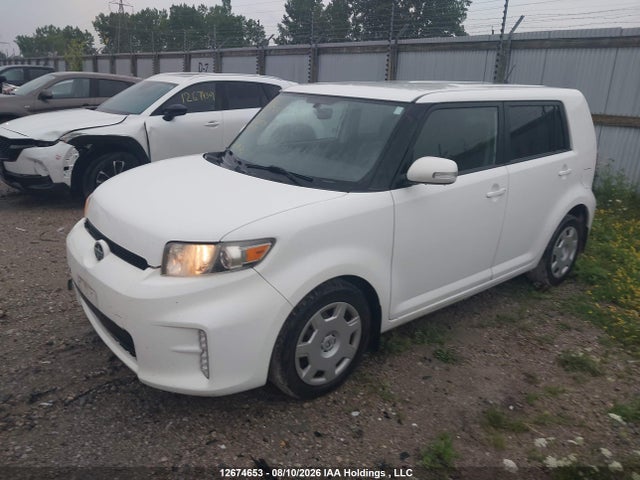 Scion XB 2014 JTLZE4FE3EJ061934 Image 2