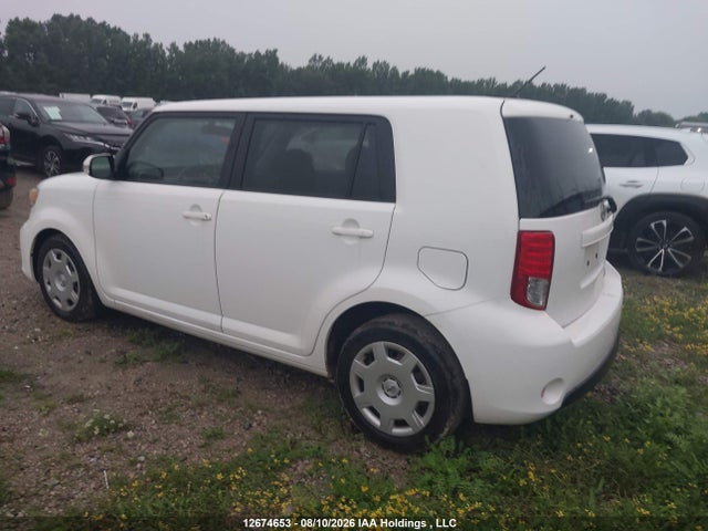 Scion XB 2014 JTLZE4FE3EJ061934 Image 3