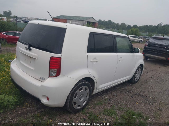 Scion XB 2014 JTLZE4FE3EJ061934 Image 4