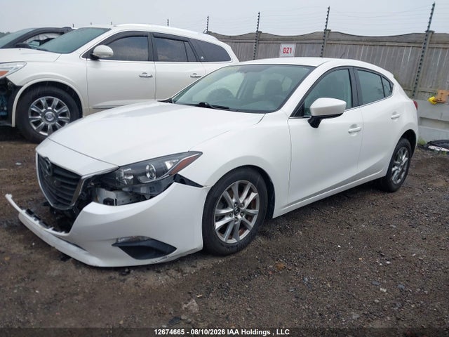 Mazda 3 2015 3MZBM1L77FM158818 Image 2