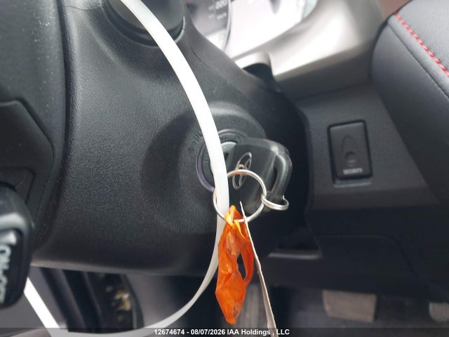 2T3RFREV5FW267041 Toyota Rav4 Xle