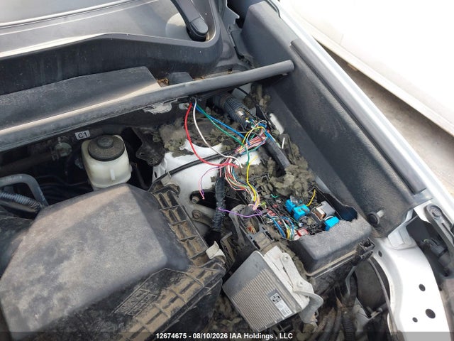 2T3ZFREV6JW407932 Toyota RAV4 LE