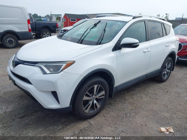 2T3ZFREV6JW407932 Toyota RAV4 LE