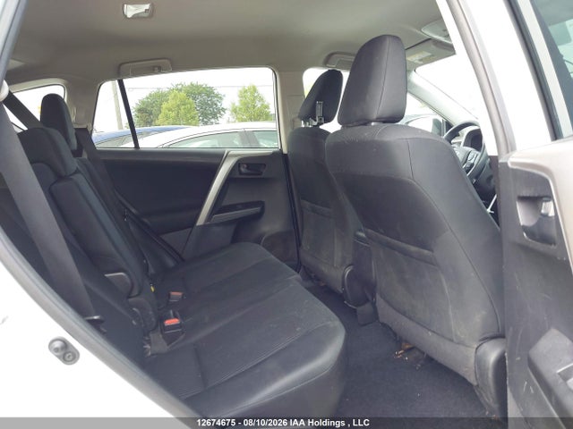 2T3ZFREV6JW407932 Toyota RAV4 LE