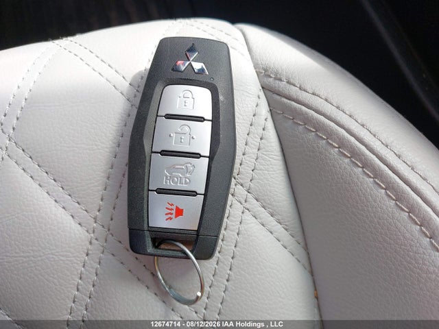 2024 Mitsubishi Outlander Sel/platinum Edition მანქანა იყიდება აუქციონზე, vin: JA4J4WA87RZ604342, აუქციონის ნომერი: 12674714