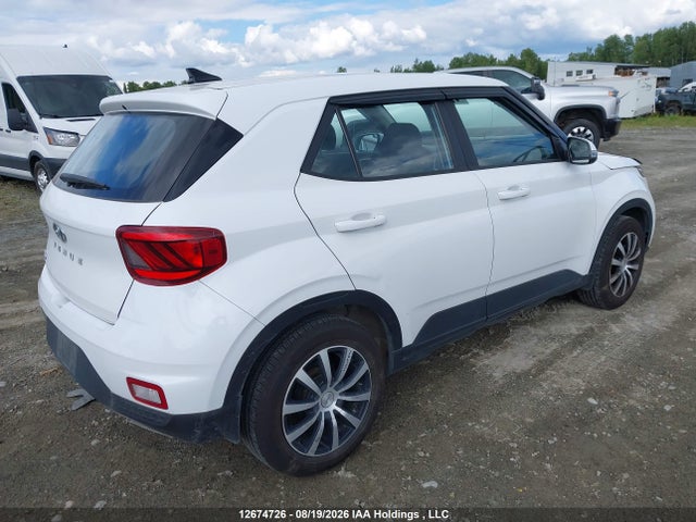 Hyundai Venue Essential Auto Ivt 2022 KMHRB8A36NU204628 Image 4