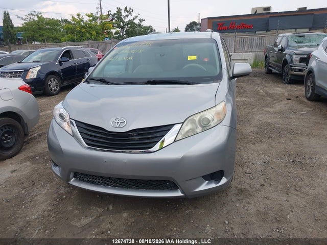 Aukcja sprzedaży 2011 Toyota Sienna Le 8 Passenger, vin: 5TDKK3DC2BS090518, numer aukcji: 12674738
