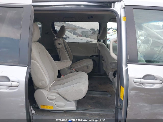 Aukcja sprzedaży 2011 Toyota Sienna Le 8 Passenger, vin: 5TDKK3DC2BS090518, numer aukcji: 12674738
