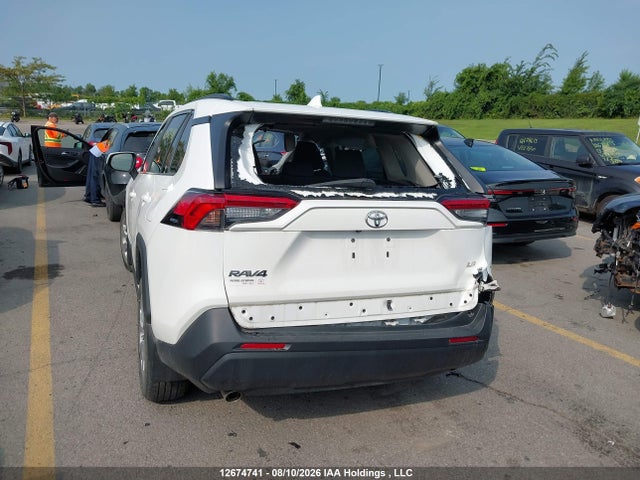 Toyota RAV4 LE 2021 2T3Z1RFV1MC113888 Image 17