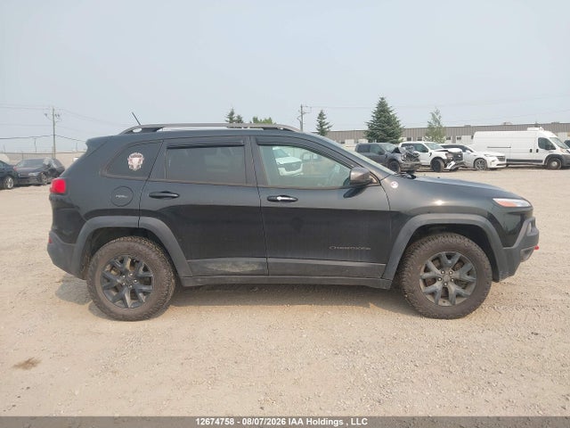 2015 Jeep Cherokee Trailhawk მანქანა იყიდება აუქციონზე, vin: 1C4PJMBS4FW575807, აუქციონის ნომერი: 12674758