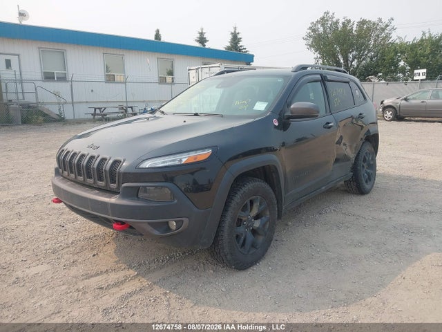 2015 Jeep Cherokee Trailhawk მანქანა იყიდება აუქციონზე, vin: 1C4PJMBS4FW575807, აუქციონის ნომერი: 12674758