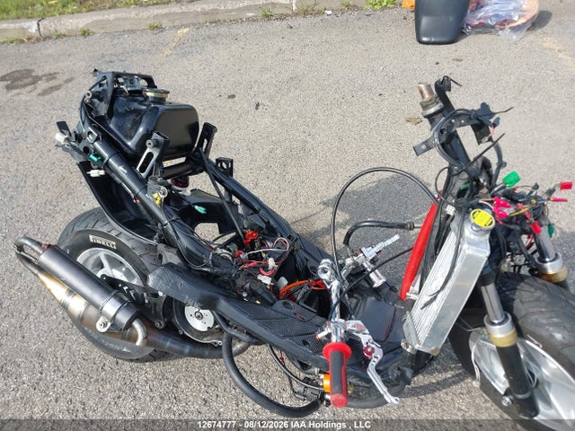12674777 :رقم المزاد ، LPRSA20N46A756179 vin ، 2006 Yamaha Yw50 مزاد بيع