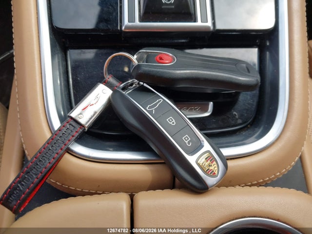 12674782 :رقم المزاد ، WP0AA2A70KL102490 vin ، 2019 Porsche Panamera 4 مزاد بيع