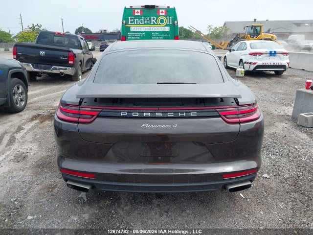 12674782 :رقم المزاد ، WP0AA2A70KL102490 vin ، 2019 Porsche Panamera 4 مزاد بيع