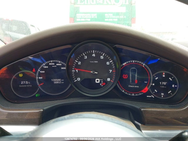12674782 :رقم المزاد ، WP0AA2A70KL102490 vin ، 2019 Porsche Panamera 4 مزاد بيع