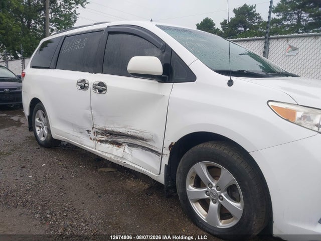 2013 Toyota Sienna V6 7 Passenger მანქანა იყიდება აუქციონზე, vin: 5TDZK3DC6DS369441, აუქციონის ნომერი: 12674806
