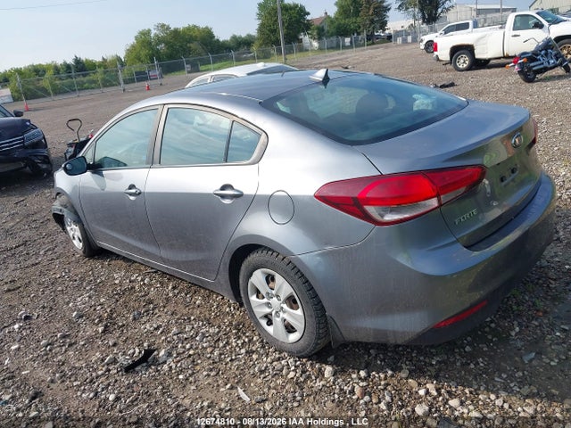KIA Forte 2018 3KPFK4A75JE188093 Image 3