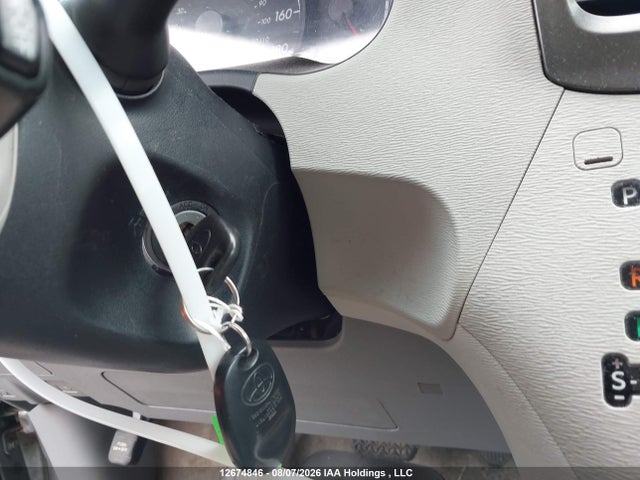 12674846 :رقم المزاد ، 5TDKK3DCXCS259525 vin ، 2012 Toyota Sienna Le مزاد بيع