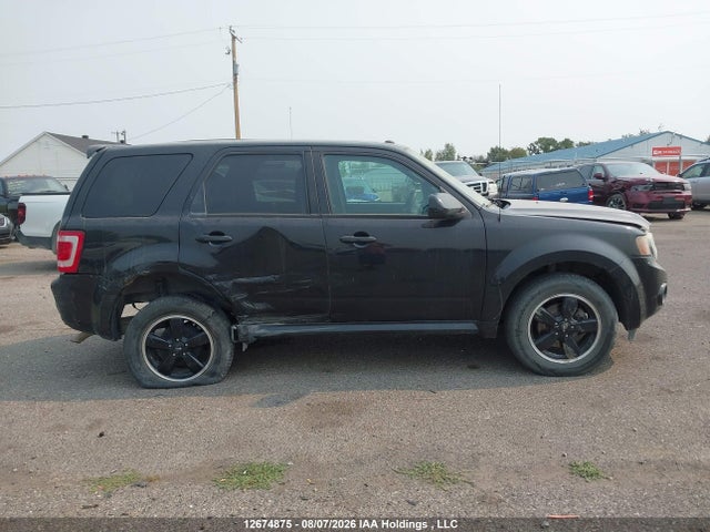 Продаж на аукціоні авто 2011 Ford Escape Xlt Automatic, vin: 1FMCU9DGXBKA95117, номер лоту: 12674875