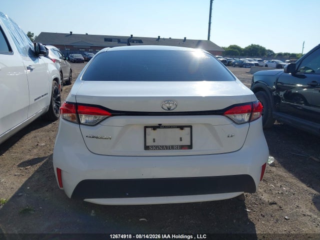 5YFBPMBEXNP314899 Toyota COROLLA LE