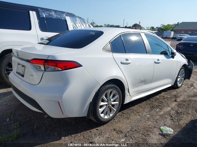 5YFBPMBEXNP314899 Toyota COROLLA LE
