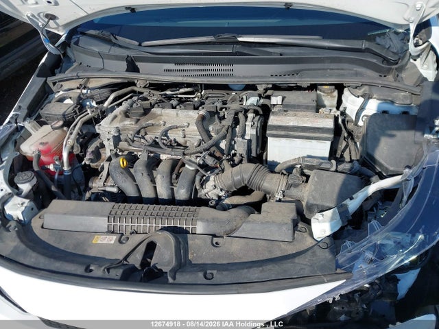 5YFBPMBEXNP314899 Toyota COROLLA LE