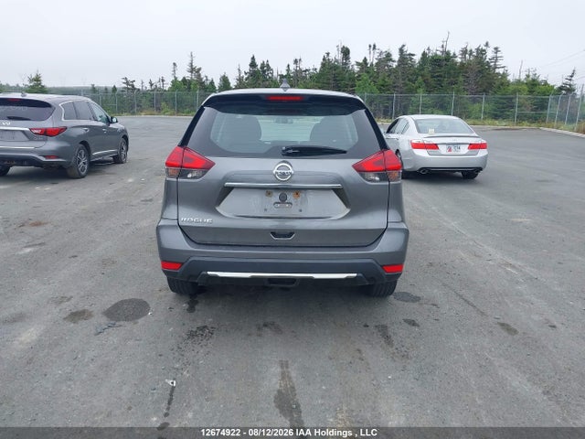 Продажа на аукционе авто 2017 Nissan Rogue S/sv, vin: 5N1AT2MT2HC806889, номер лота: 12674922