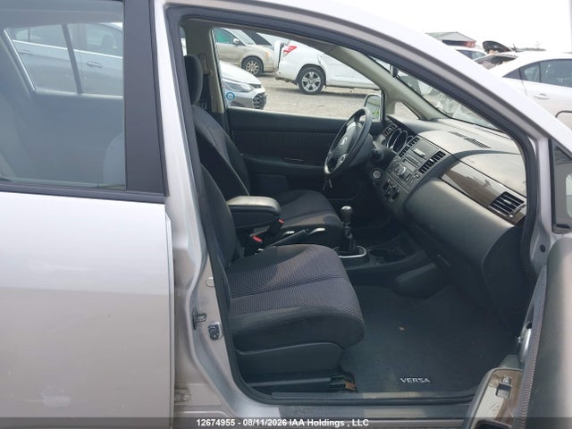 2010 Nissan Versa 1.8s მანქანა იყიდება აუქციონზე, vin: 3N1BC1CP3AL428201, აუქციონის ნომერი: 12674955