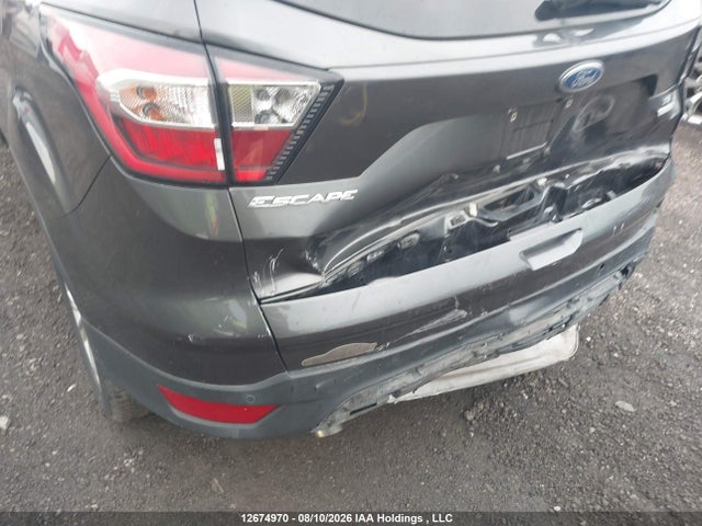 Ford ESCAPE SE 2018 1FMCU0GD7JUA92871 Image 17