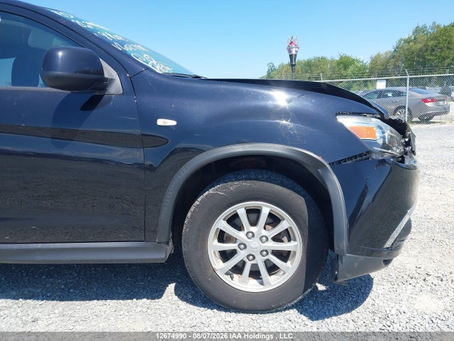 JA4AJ3AU9JU602288 Mitsubishi RVR SE