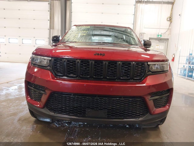 1C4RJHAG8SC323504 Jeep Grand Cherokee Laredo/altitude