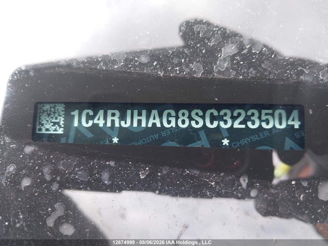 1C4RJHAG8SC323504 Jeep Grand Cherokee Laredo/altitude