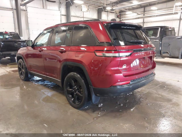 1C4RJHAG8SC323504 Jeep Grand Cherokee Laredo/altitude