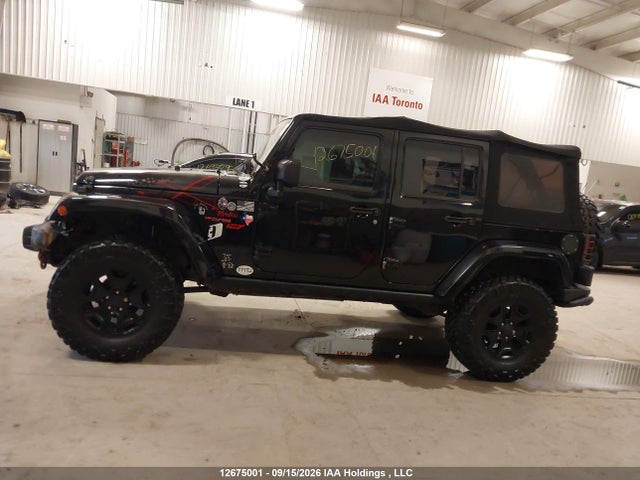 1C4BJWEG0GL204532 Jeep Wrangler Unlimited Sahara
