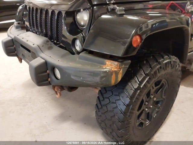 1C4BJWEG0GL204532 Jeep Wrangler Unlimited Sahara