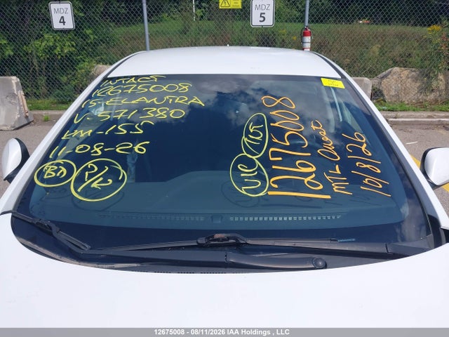 Hyundai Elantra 2015 5NPDH4AE7FH571380 Image 18