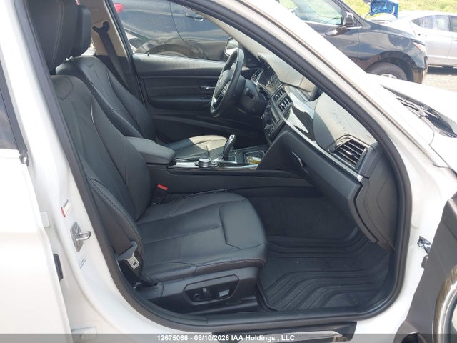 12675066 :رقم المزاد ، WBA3G7C57EKN37370 vin ، 2014 Bmw 328 Xi مزاد بيع