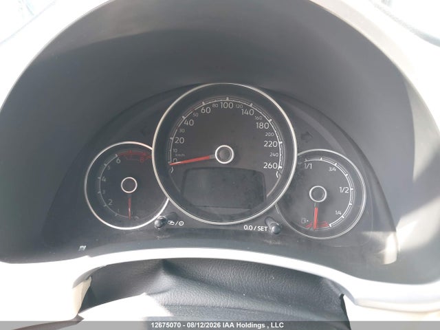 12675070 :رقم المزاد ، 3VW5DAAT0KM502500 vin ، 2019 Volkswagen Beetle Wolfsburg Edition مزاد بيع