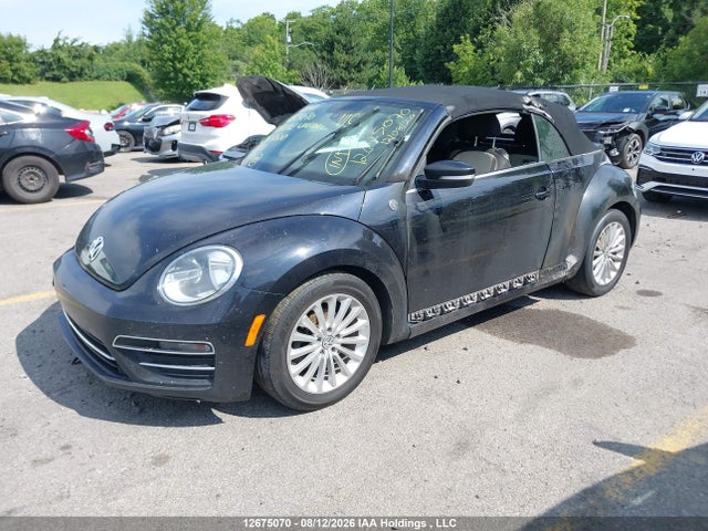 12675070 :رقم المزاد ، 3VW5DAAT0KM502500 vin ، 2019 Volkswagen Beetle Wolfsburg Edition مزاد بيع
