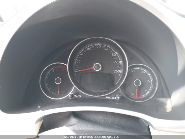 12675070 :رقم المزاد ، 3VW5DAAT0KM502500 vin ، 2019 Volkswagen Beetle Wolfsburg Edition مزاد بيع