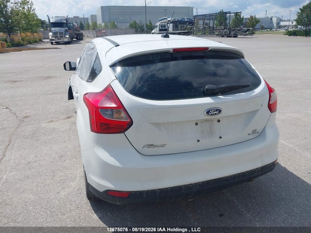 Ford FOCUS SE 2014 1FADP3K24EL187221 Image 3