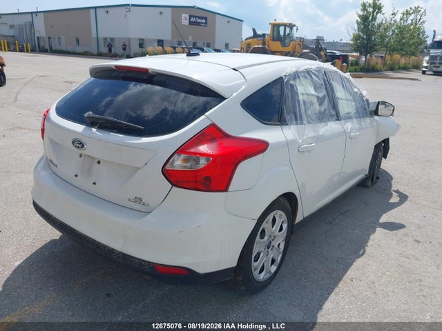 Ford FOCUS SE 2014 1FADP3K24EL187221 Image 4