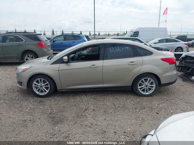 Ford FOCUS SE 2016 1FADP3F29GL327440 Image 14